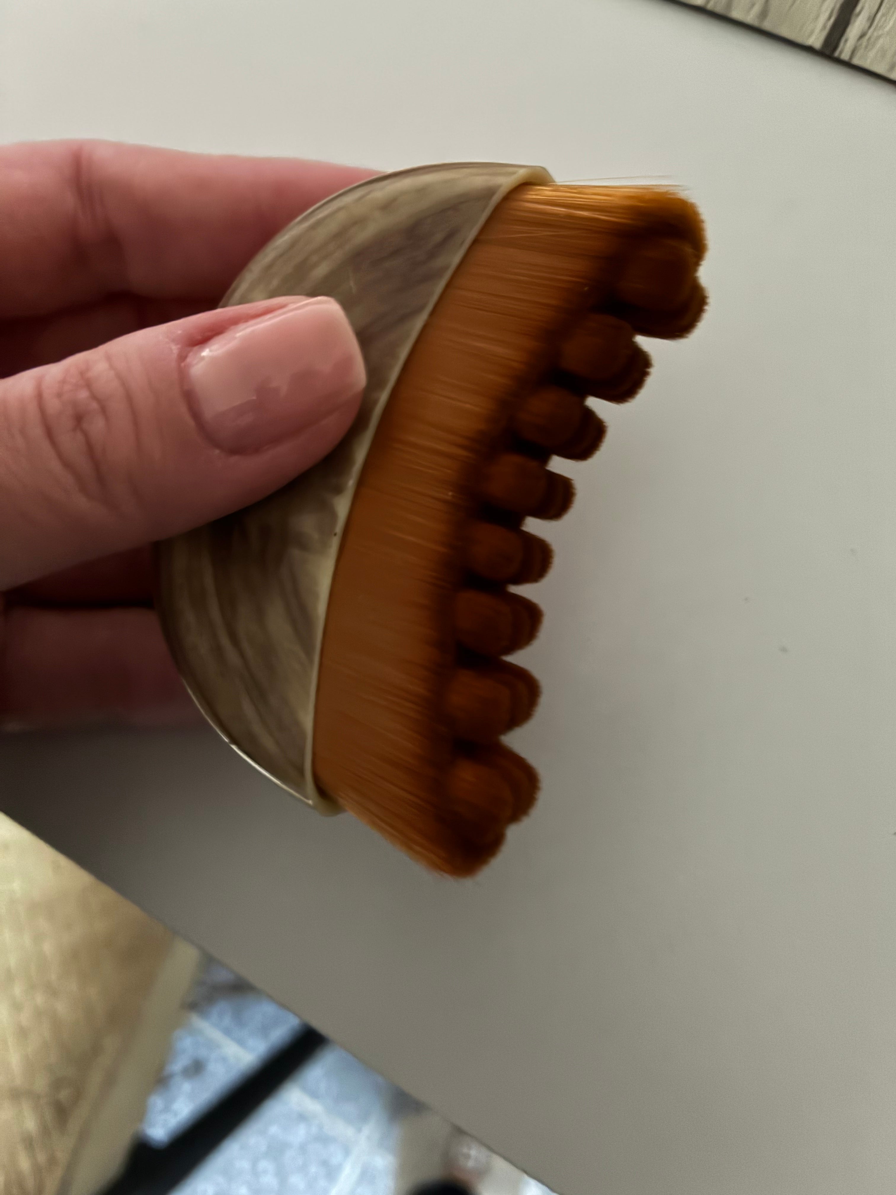 Lymphatic Contour Face Brush